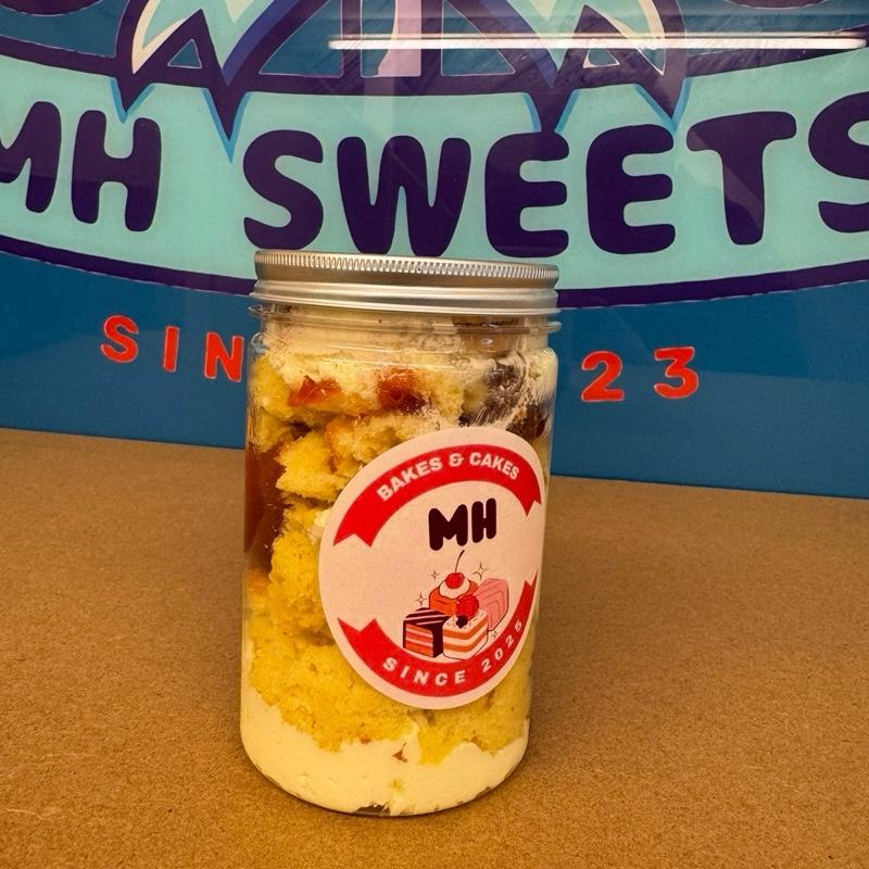 Jammie Dodger Cake Jar - MH SWEETS