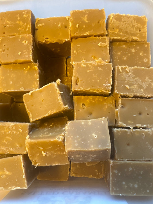 SALTED CARAMEL FUDGE 200G POUCH