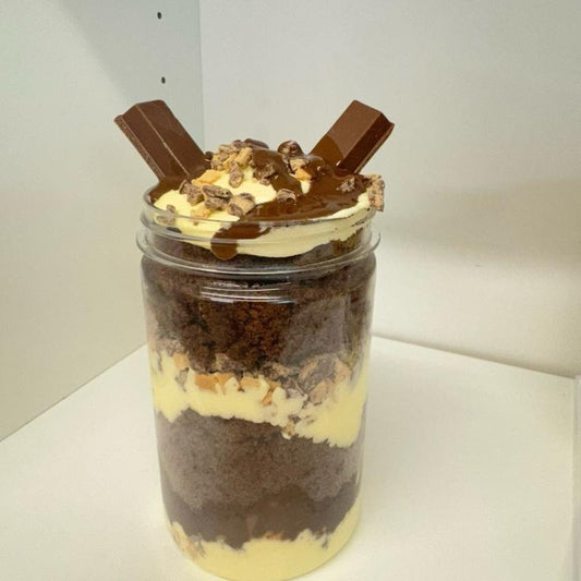 Kitkat Cake Jar